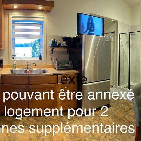 Logement 3 ,5 Entierement Prive Lac-Mégantic 외부 사진