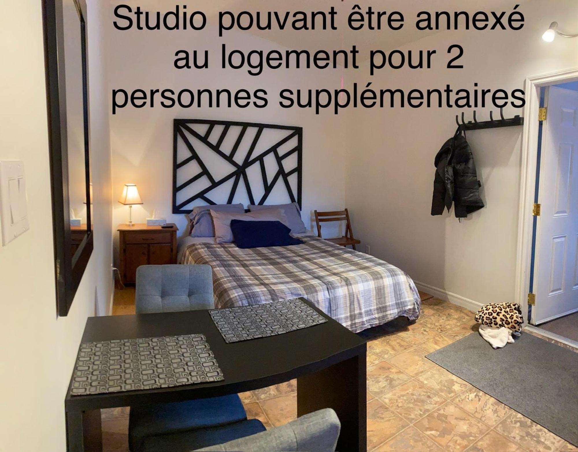Logement 3 ,5 Entierement Prive Lac-Mégantic 외부 사진